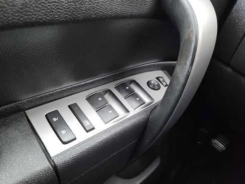 Used 2013 Chevrolet Silverado 2500 LT w/ Convenience Package AWD/4WD image 12