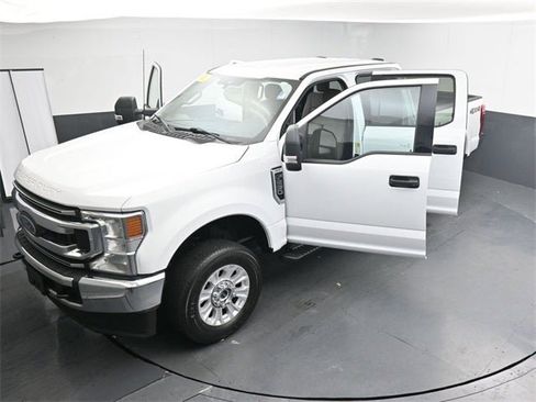 Used 2022 Ford F250 XLT w/ Snow Plow Prep Package image 39