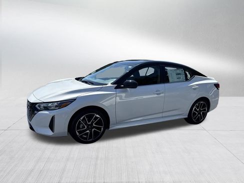 New 2025 Nissan Sentra SR FWD image 7