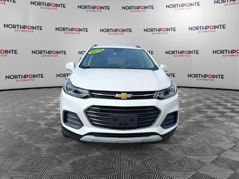 Used 2018 Chevrolet Trax LT w/ LT Convenience Package FWD image 8