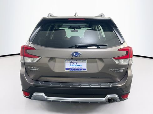 Used 2023 Subaru Forester Touring image 6