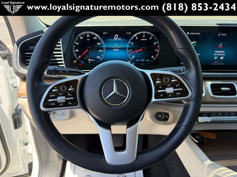 Used 2021 Mercedes-Benz GLS 450 4MATIC image 30