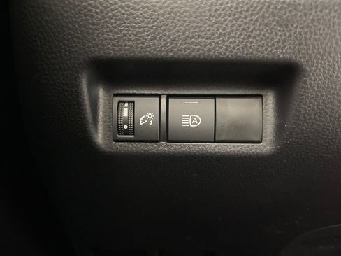 New 2025 Toyota RAV4 XLE image 28