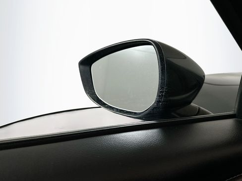 Used 2022 MAZDA CX-30 AWD 2.5 S w/ Premium Package image 16