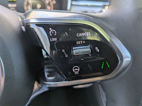 Used 2026 Jaguar F-PACE R-Dynamic S image 15