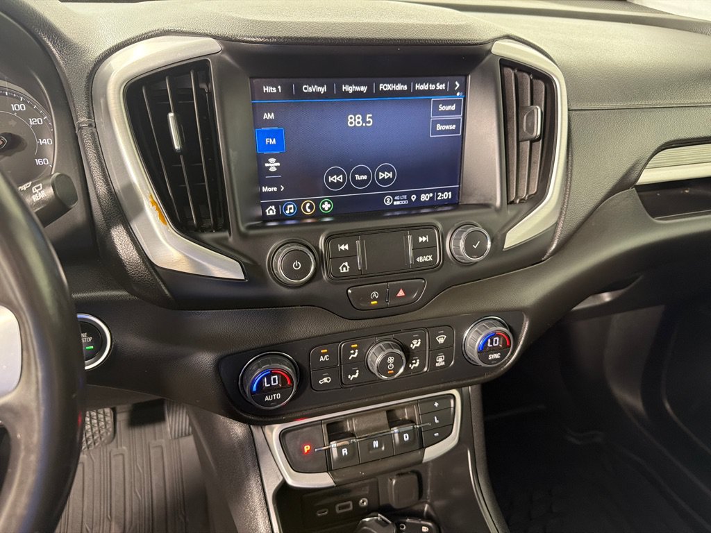 Used 2022 GMC Terrain SLT w/ LPO, Floor Liner Package FWD image 13