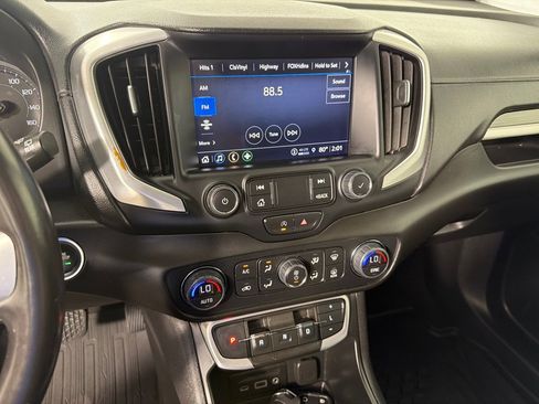 Used 2022 GMC Terrain SLT w/ LPO, Floor Liner Package FWD image 13