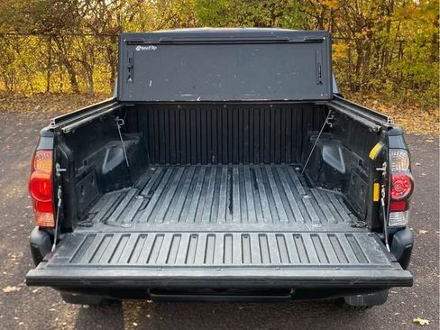 Used 2015 Toyota Tacoma 4x4 Double Cab image 6