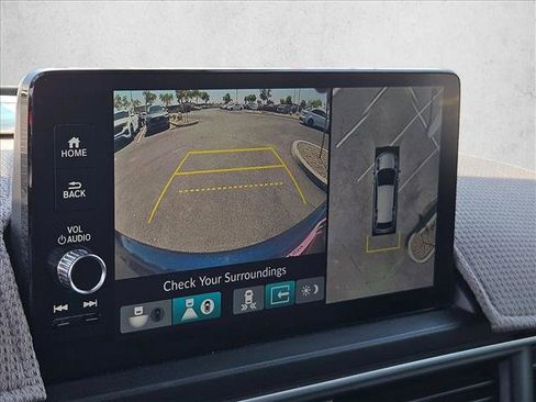 Used 2025 Honda Pilot Elite image 18