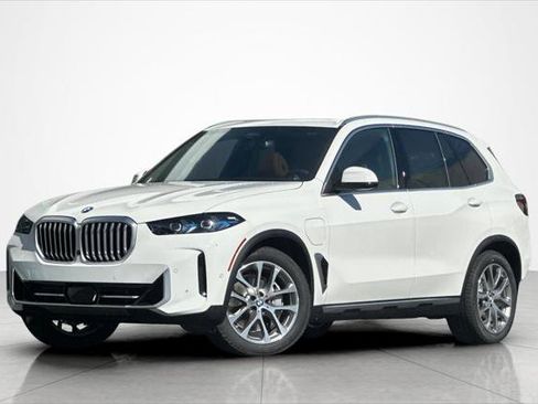 New 2026 BMW X5 xDrive50e w/ Executive Package image 1