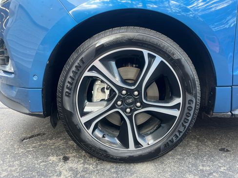 Used 2020 Ford Edge ST w/ Equipment Group 401A AWD/4WD image 10
