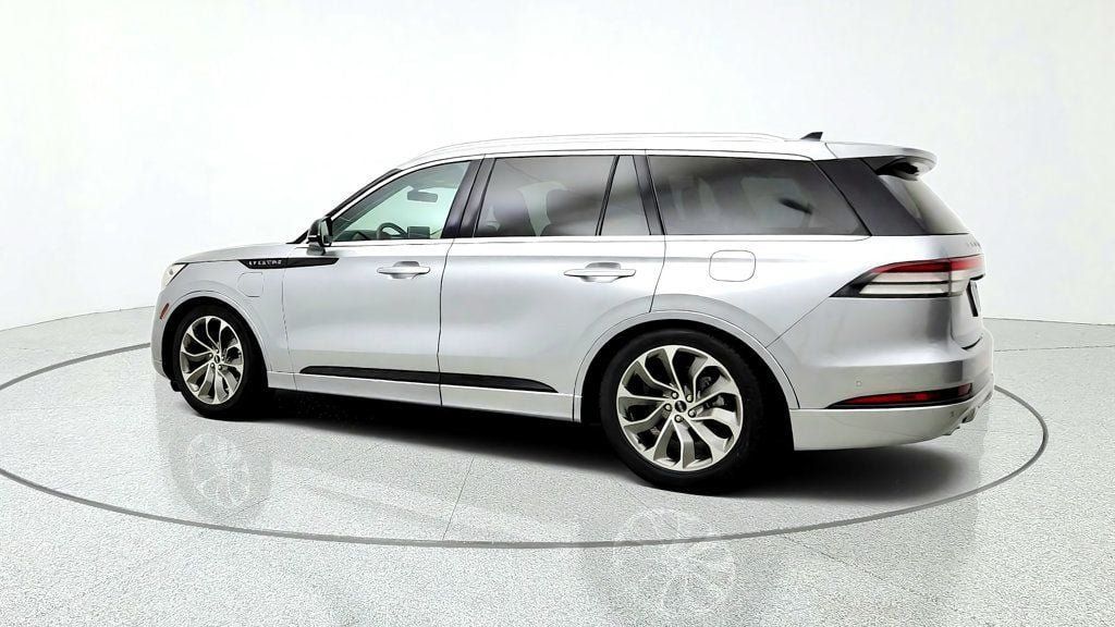 Used 2022 Lincoln Aviator Grand Touring w/ Equipment Group 301A AWD/4WD image 7
