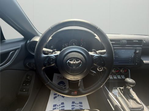Used 2024 Toyota GR86 Premium RWD image 18