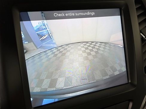 Used 2021 Jeep Cherokee Latitude Lux w/ Comfort/Convenience Group image 20