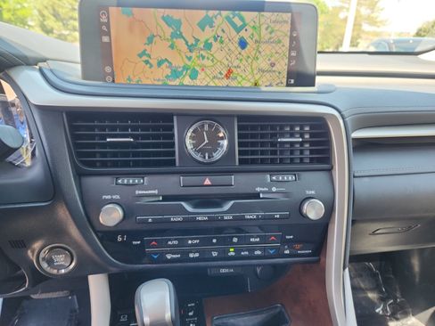 Certified 2021 Lexus RX 350L Premium w/ Premium Package AWD/4WD image 12