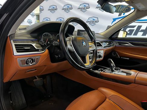 Used 2018 BMW 750i xDrive image 15