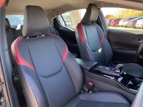 Used 2023 Toyota Prius Prime Premium image 9
