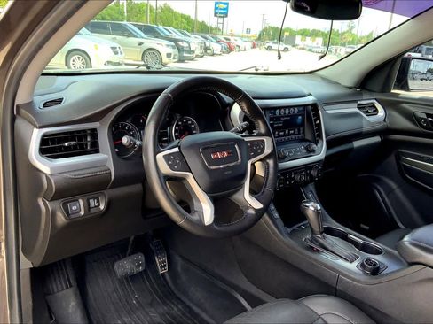 Used 2019 GMC Acadia SLT w/ Black Edition image 17