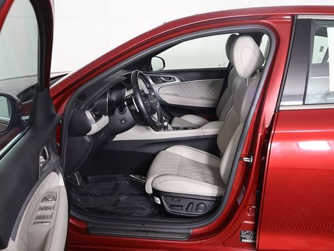 Used 2023 Genesis G70 3.3T w/ Sport Prestige Package image 31