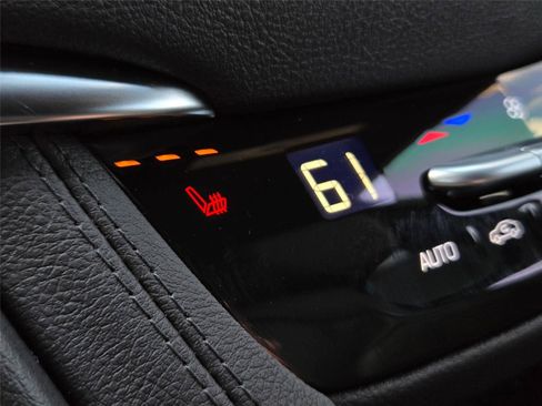 New 2026 Cadillac XT5 Luxury w/ LPO, Floor Liner Package image 20