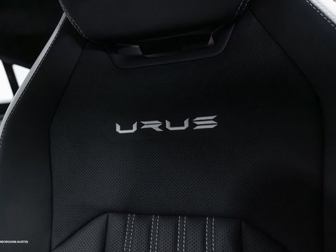 Used 2023 Lamborghini Urus S image 33