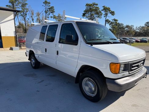 Used 2006 Ford E-250 and Econoline 250 image 9