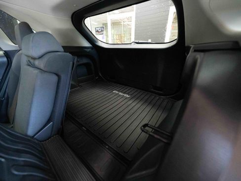 Used 2024 Toyota RAV4 XLE w/ Convenience Package FWD image 24