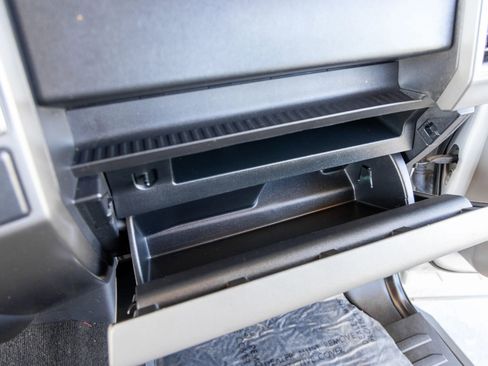 Used 2018 Ford F150 XLT image 31