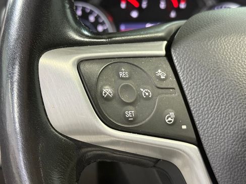 Used 2022 GMC Terrain SLT image 13