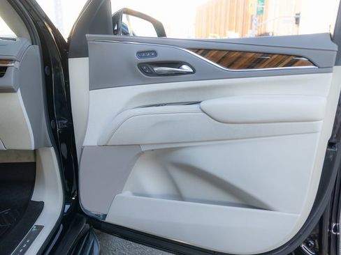 Used 2024 Cadillac Escalade Sport Platinum w/ Heavy-Duty Trailer Package image 36