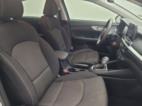 Used 2024 Kia Forte LXS w/ LXS Technology Package FWD image 21