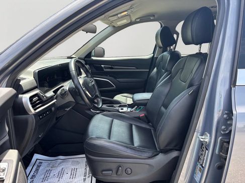 Used 2023 Kia Telluride S FWD image 24