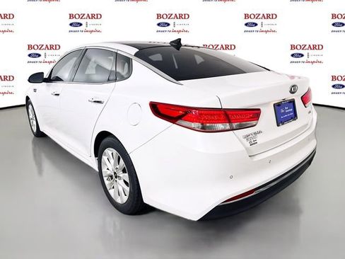 Used 2018 Kia Optima EX w/ Premium Package image 6