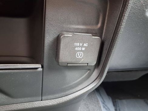 Used 2023 RAM 2500 Laramie AWD/4WD image 10