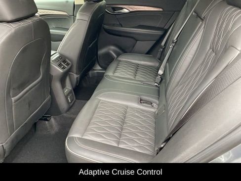 Used 2021 Buick Envision Avenir w/ Technology Package II image 19