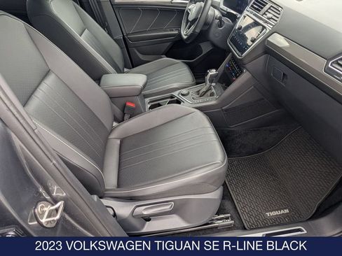 Certified 2023 Volkswagen Tiguan SE R-Line AWD/4WD image 32