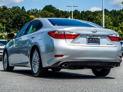 Used 2013 Lexus ES 350 w/ Luxury Pkg FWD image 10
