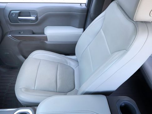 Used 2019 GMC Sierra 1500 SLT w/ SLT Premium Plus Package image 18