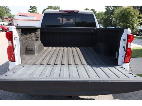 Used 2022 Chevrolet Silverado 1500 LTZ w/ LTZ Premium Package AWD/4WD image 6