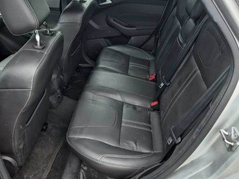 Used 2012 Ford Focus Titanium FWD image 12