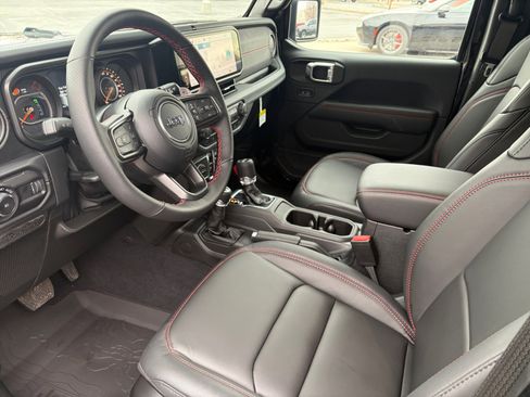 New 2026 Jeep Wrangler Unlimited Rubicon 392 image 12