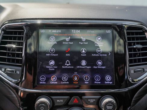 Used 2020 Jeep Grand Cherokee Altitude AWD/4WD image 21