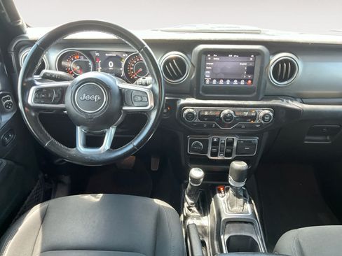 Used 2021 Jeep Wrangler Unlimited Sahara AWD/4WD image 10