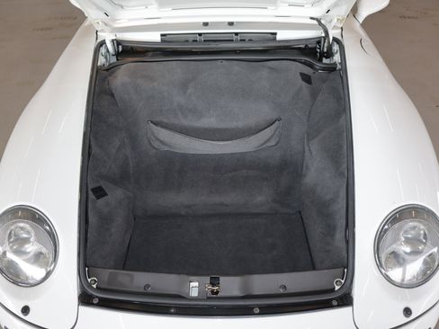 Used 1996 Porsche 911 Cabriolet image 12