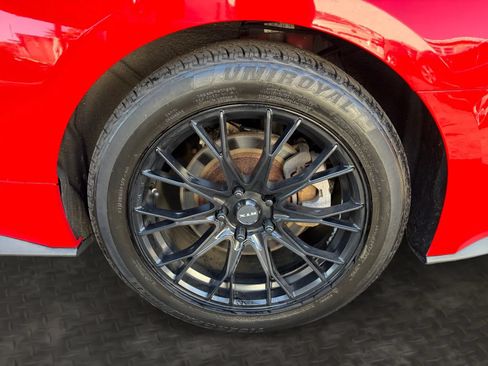 Used 2018 Ford Mustang Coupe w/ Equipment Group 101A RWD image 37