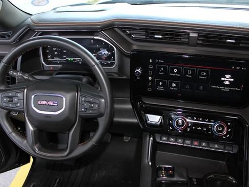 Used 2023 GMC Sierra 1500 AT4 w/ AT4 Premium Package AWD/4WD image 29