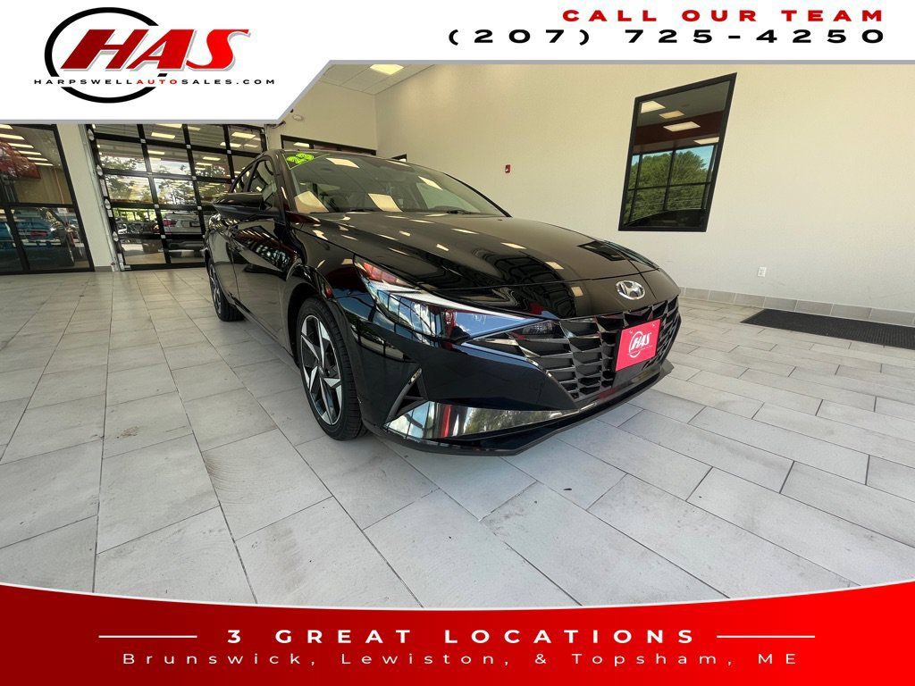 Used 2023 Hyundai Elantra Limited w/ Cargo Package FWD image 8