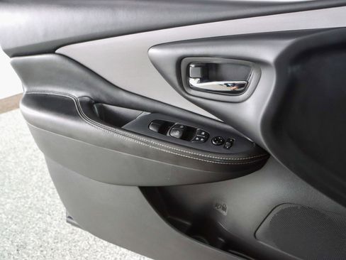 Used 2023 Nissan Murano SV FWD image 21