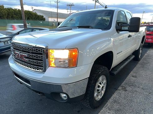 Used 2011 GMC Sierra 2500 SLE w/ SLE Preferred Package image 5
