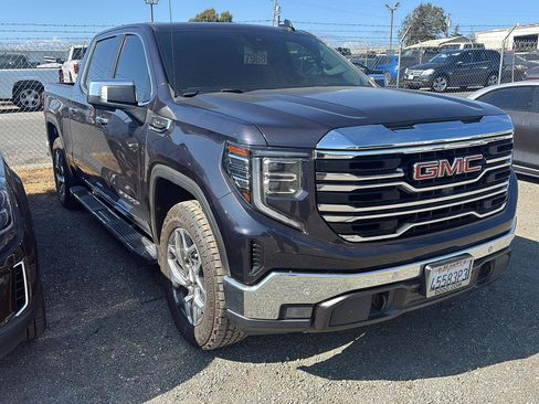 Used 2022 GMC Sierra 1500 SLT w/ SLT Premium Plus Package AWD/4WD image 1